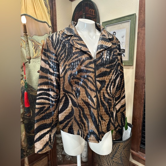 EUC Selene sport Stylish Animal Print  blazer Jacket - Picture 6 of 8